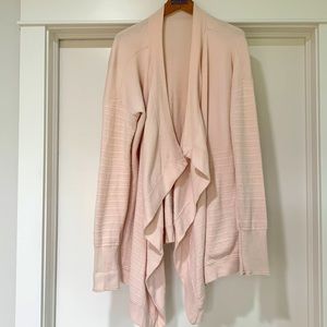 Lululemon find your calm wrap